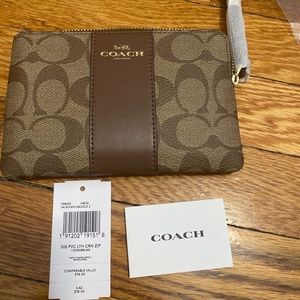 Coach corner zip wristlet F58035 Khaki saddle 2
